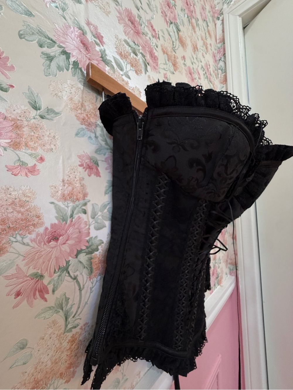 American Vintage Black Lace-Up Brocade Bustier Corset - Picture 4 of 8
